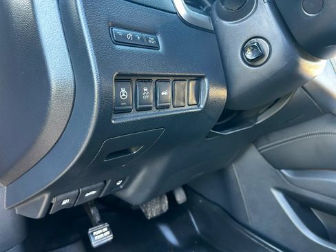 Used 2017 Nissan Murano Platinum w/ Platinum Technology Package FWD image 8