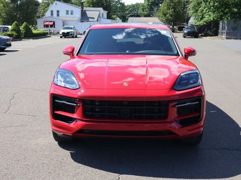 Used 2025 Porsche Cayenne E-Hybrid AWD/4WD image 2