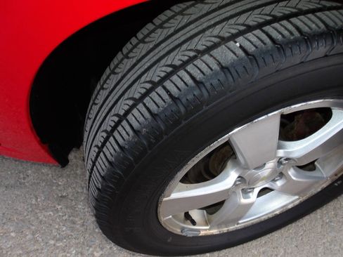 Used 2014 Chevrolet Cruze LT image 36