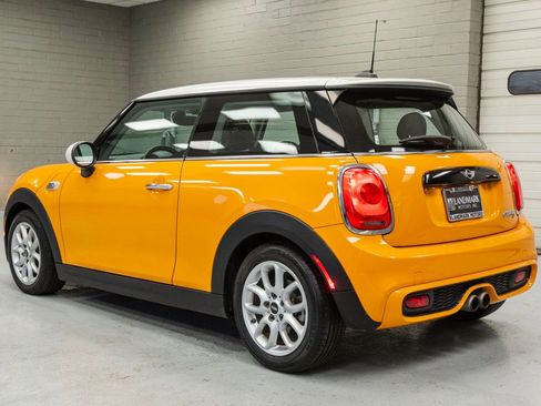 Used 2017 MINI Cooper S image 37