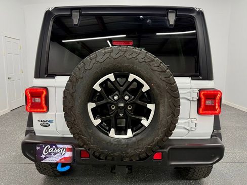 Used 2024 Jeep Wrangler Unlimited Rubicon 4xe w/ Technology Group image 11