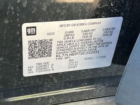 Used 2025 Chevrolet Trax LT image 24