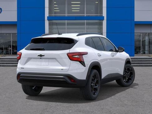 New 2026 Chevrolet Trax LT FWD image 28