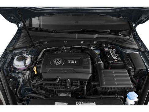 Used 2018 Volkswagen GTI SE FWD image 13