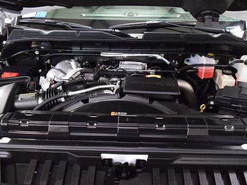 Used 2022 GMC Sierra 3500 Denali AWD/4WD image 33