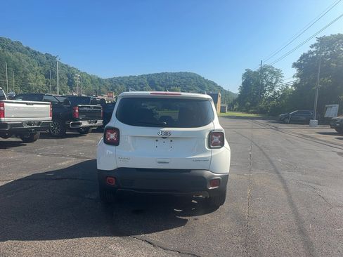 Used 2022 Jeep Renegade Limited AWD/4WD image 5