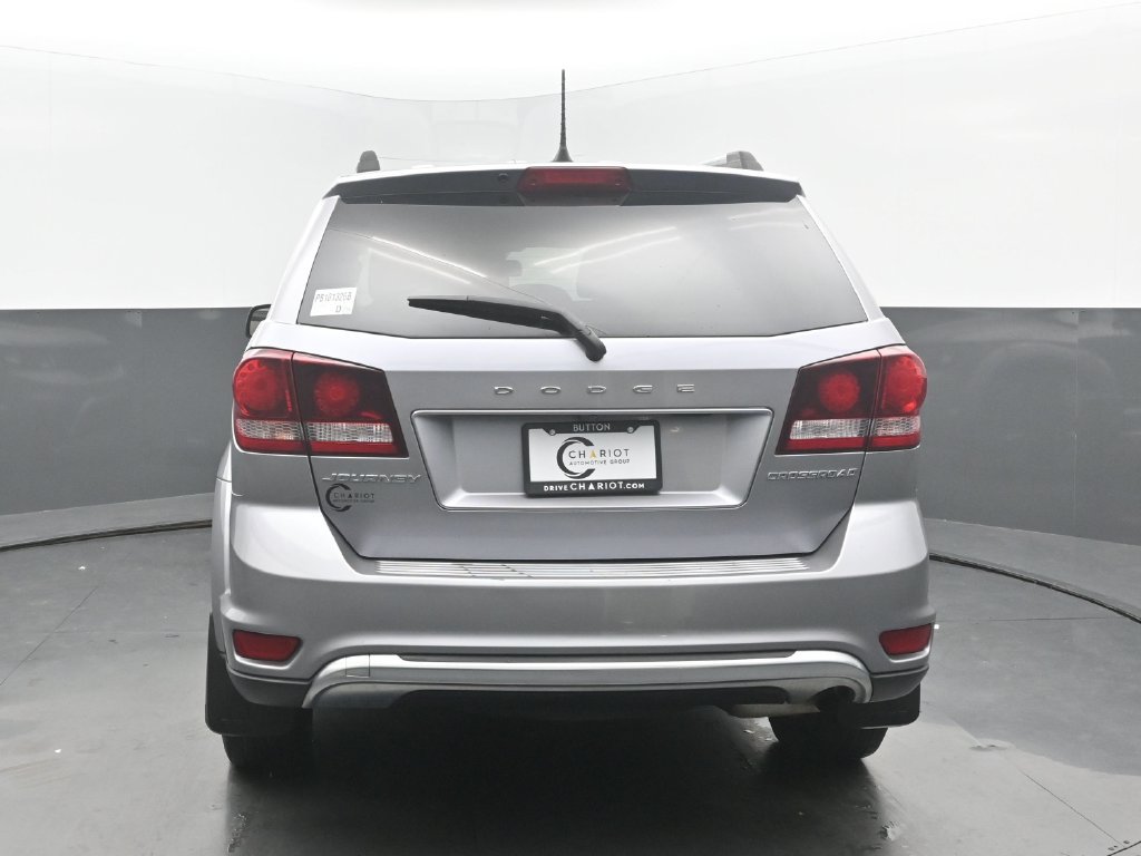 Used 2019 Dodge Journey Crossroad w/ Mopar All Weather Group FWD image 5