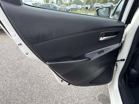 Used 2018 Toyota Yaris iA image 12