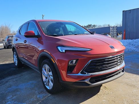 Certified 2024 Buick Encore GX Preferred w/ Comfort Package image 1