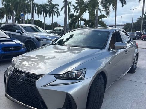 Used 2020 Lexus IS 350 F Sport w/ F Sport Package RWD image 3