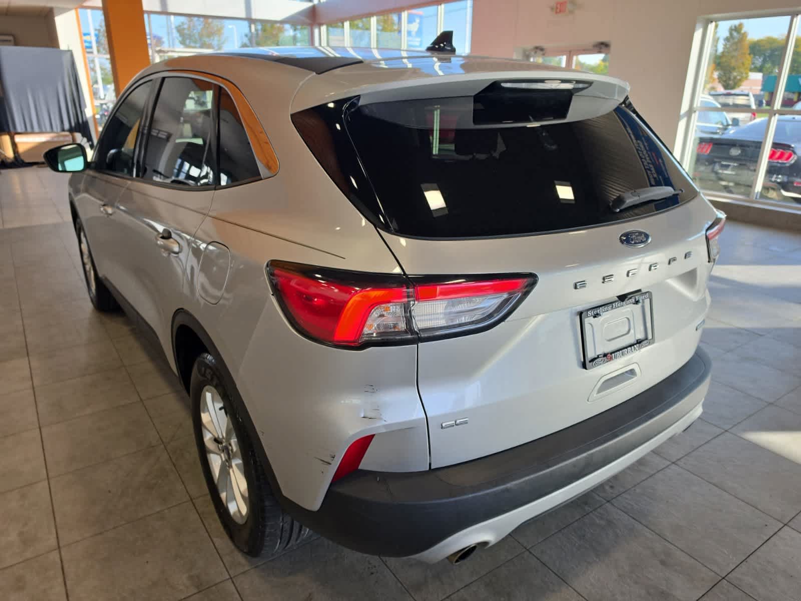 Used 2020 Ford Escape SE AWD/4WD image 17