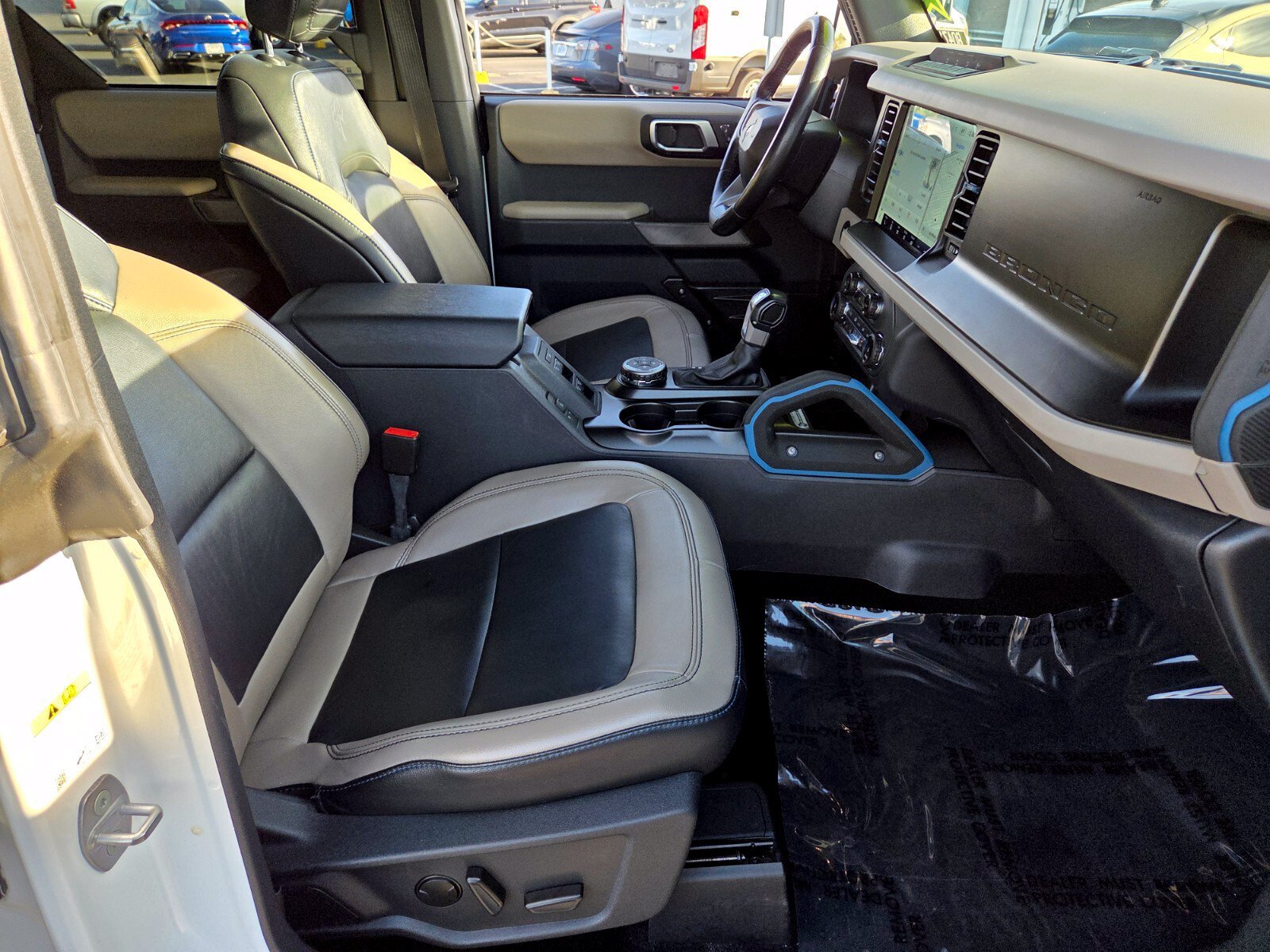 Certified 2022 Ford Bronco Wildtrak AWD/4WD image 15