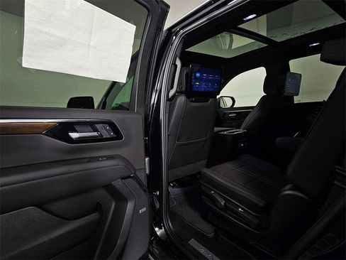 New 2025 Chevrolet Tahoe High Country image 21