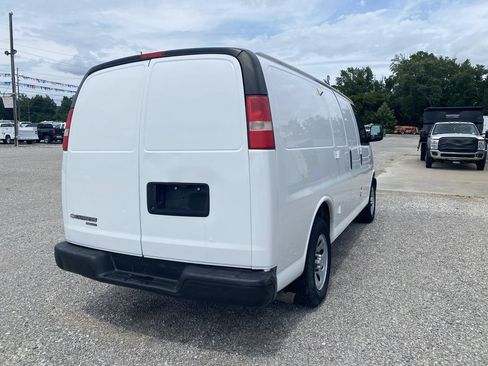 Used 2012 Chevrolet Express 1500 RWD image 5