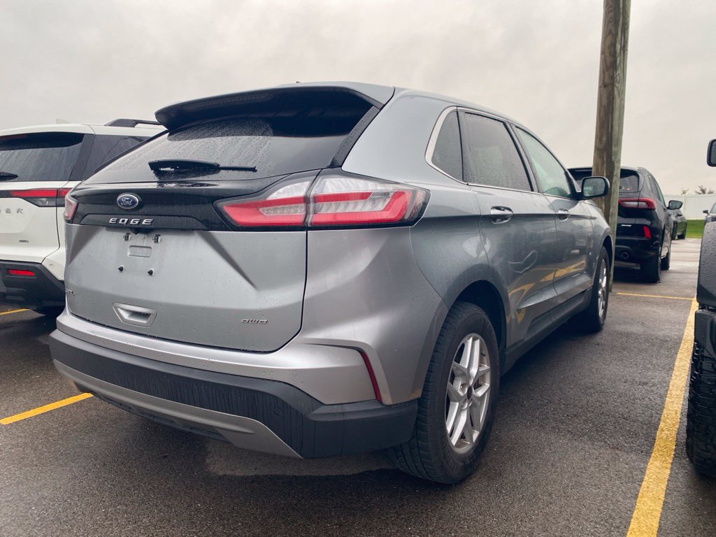 Used 2024 Ford Edge SEL AWD/4WD image 10