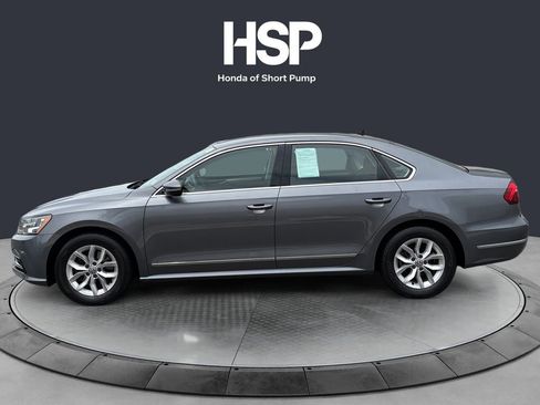 Used 2017 Volkswagen Passat 1.8T S FWD image 2