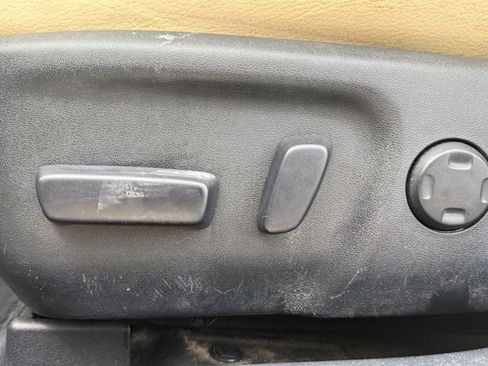 Used 2016 Toyota Avalon XLE Premium image 15