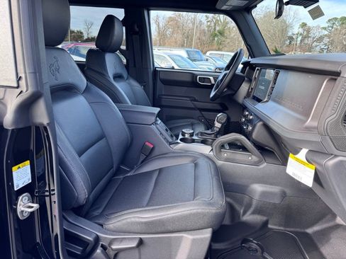 New 2025 Ford Bronco Badlands w/ Sasquatch Package image 30