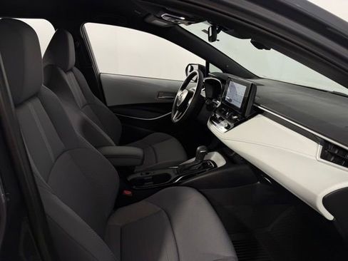 Used 2025 Toyota Corolla SE image 15