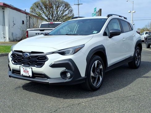 Certified 2025 Subaru Crosstrek 2.5i Limited image 3