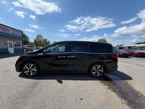 Used 2018 Honda Odyssey Elite image 4
