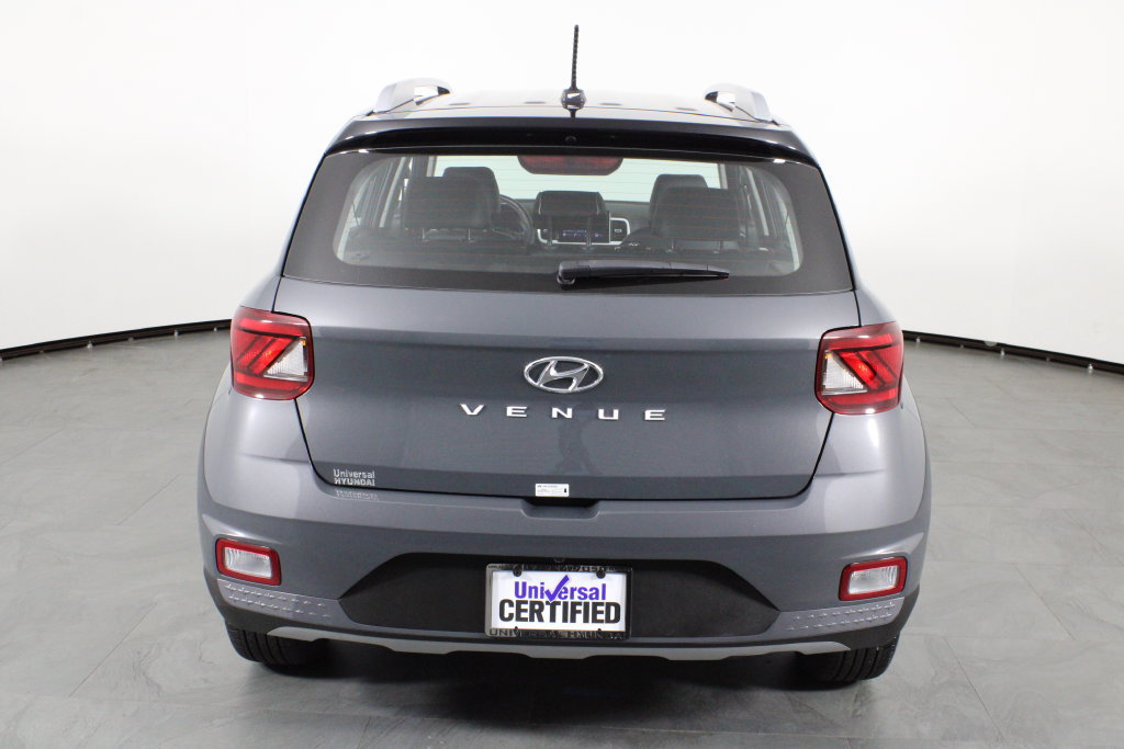 Certified 2026 Hyundai Venue SEL FWD image 11