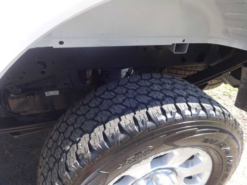 Used 2024 Ford F250 XLT image 11