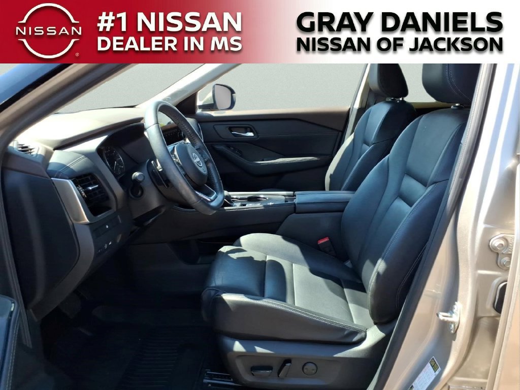 Used 2023 Nissan Rogue SL w/ SL Premium Package FWD image 22