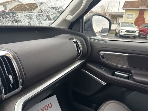 New 2025 Ford Expedition Max Platinum w/ Platinum Ultimate Package image 24