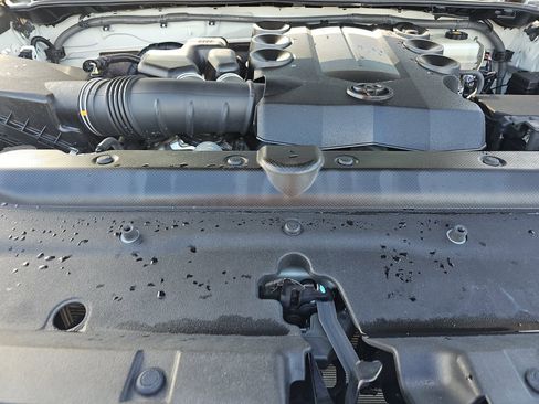 Used 2020 Toyota 4Runner TRD Off-Road image 18