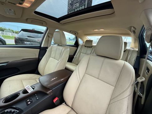 Used 2014 Toyota Avalon XLE Touring FWD image 12