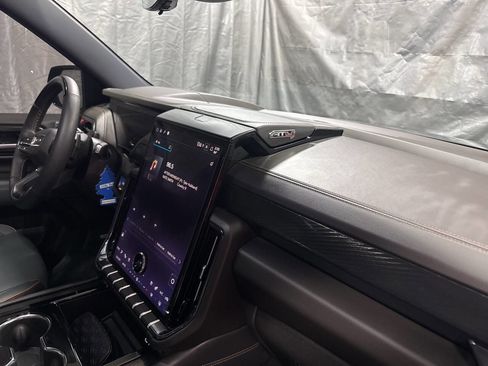 Used 2026 GMC Yukon AT4 w/ AT4 Premium Plus Package image 26