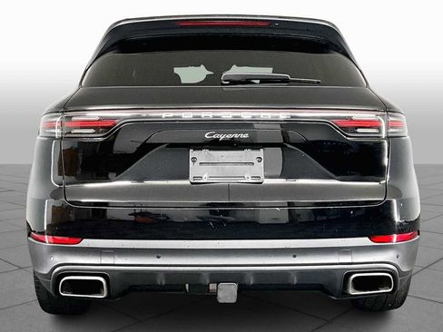 Used 2022 Porsche Cayenne image 7
