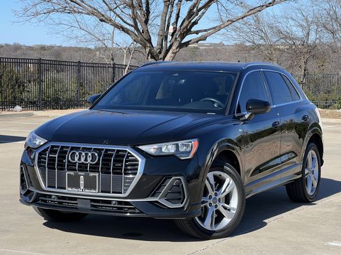 Used 2020 Audi Q3 2.0T Premium image 2