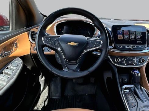 Used 2017 Chevrolet Volt Premier w/ Driver Confidence II Package FWD image 6