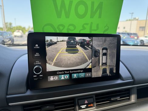 Used 2024 Honda Pilot Elite image 19