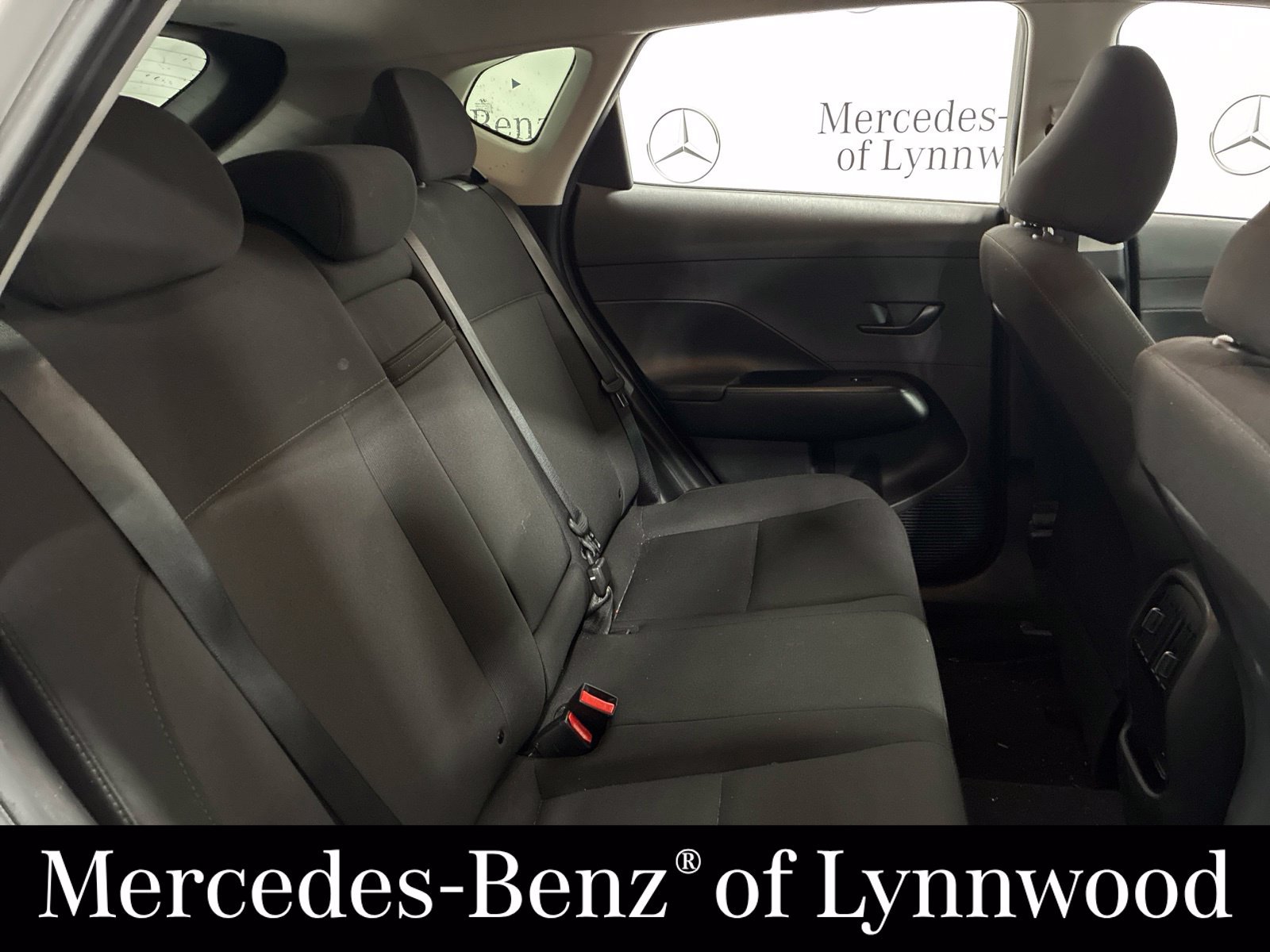 Used 2024 Hyundai Kona SEL AWD/4WD image 6