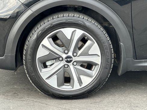 Used 2022 Kia Niro EX Premium image 28