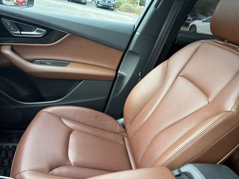 Used 2018 Audi Q7 3.0T Prestige w/ Prestige Package image 18