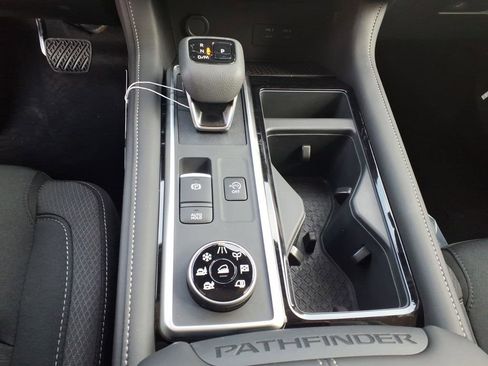 New 2026 Nissan Pathfinder SV image 14