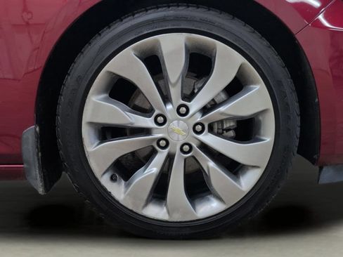 Used 2018 Chevrolet Malibu Premier w/ Premier Sun and Wheel Package FWD image 28