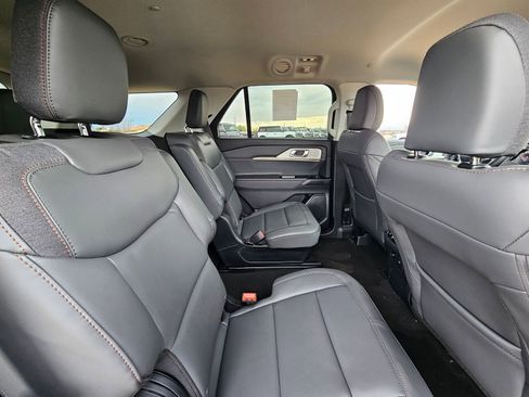 New 2026 Ford Explorer Active w/ Active Comfort Package image 28
