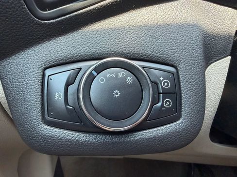 Used 2013 Ford Escape SE FWD image 23