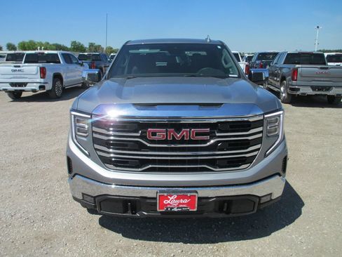 New 2026 GMC Sierra 1500 SLT w/ SLT Premium Package AWD/4WD image 12