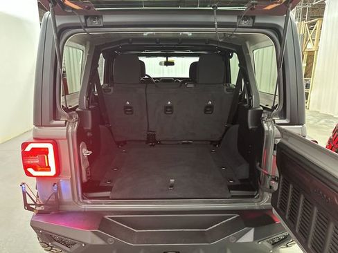 Used 2022 Jeep Wrangler Unlimited Sport image 23