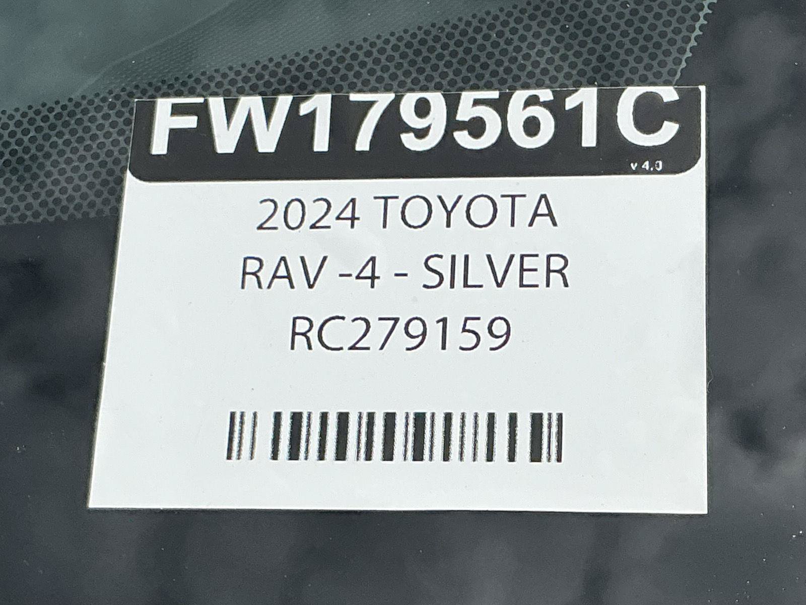 Used 2024 Toyota RAV4 LE FWD image 33