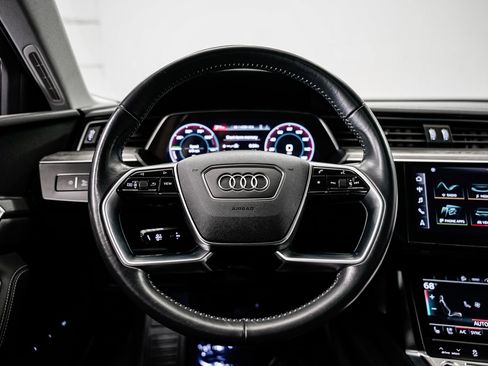 Used 2021 Audi e-tron Premium Plus w/ Premium Plus Package AWD/4WD image 10