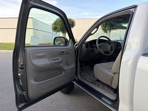 Used 2006 Toyota Tundra 2WD Regular Cab image 12