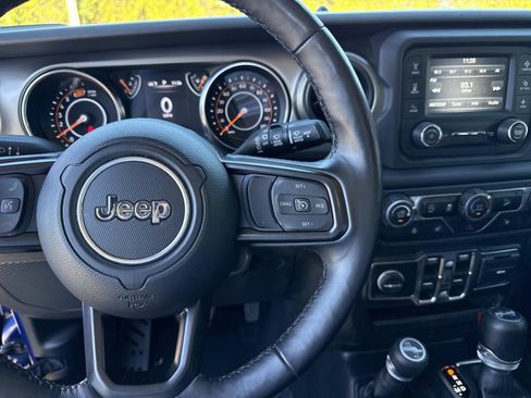 Used 2018 Jeep Wrangler Unlimited Sport S image 32