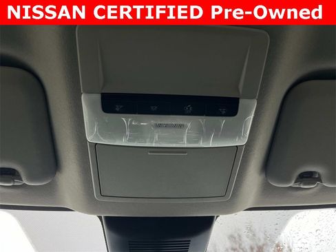 Used 2025 Nissan Sentra SR image 35